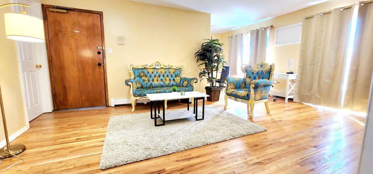 Pangsapuri Modern Two Bedroom Jamaica Queens, Nyc